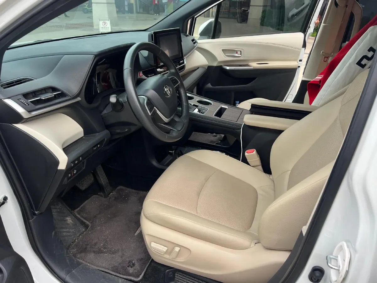 2023 Toyota Sienna 2.5L 189HP L4 E-CVT Hybrid,autocango,china used car exporter,china ev exporter,chinese used car exporter,chinese used ev exporter