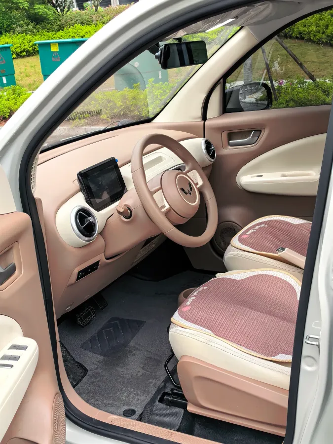 2025 WuLing HongGuang MINI EV BEV 16.2KWH,autocango,china used car exporter,china ev exporter,chinese used car exporter,chinese used ev exporter