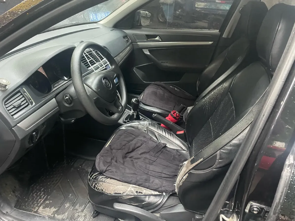 2017 Buick Excelle 1.5L 114HP L4 5MT,autocango,china used car exporter,china ev exporter,chinese used car exporter,chinese used ev exporter