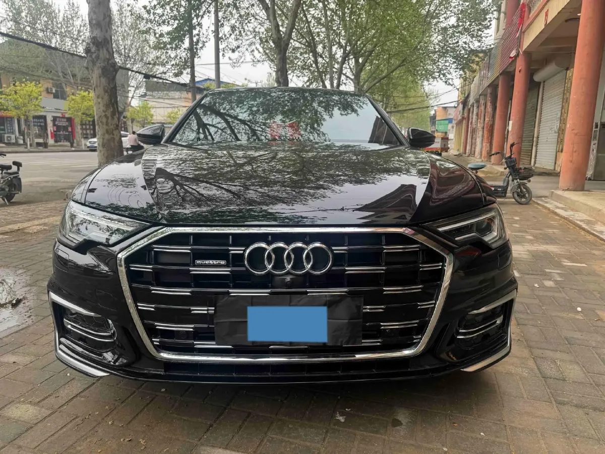 2024 Audi A6L 2.0T 245HP L4 7DCT,autocango,china used car exporter,china ev exporter,chinese used car exporter,chinese used ev exporter