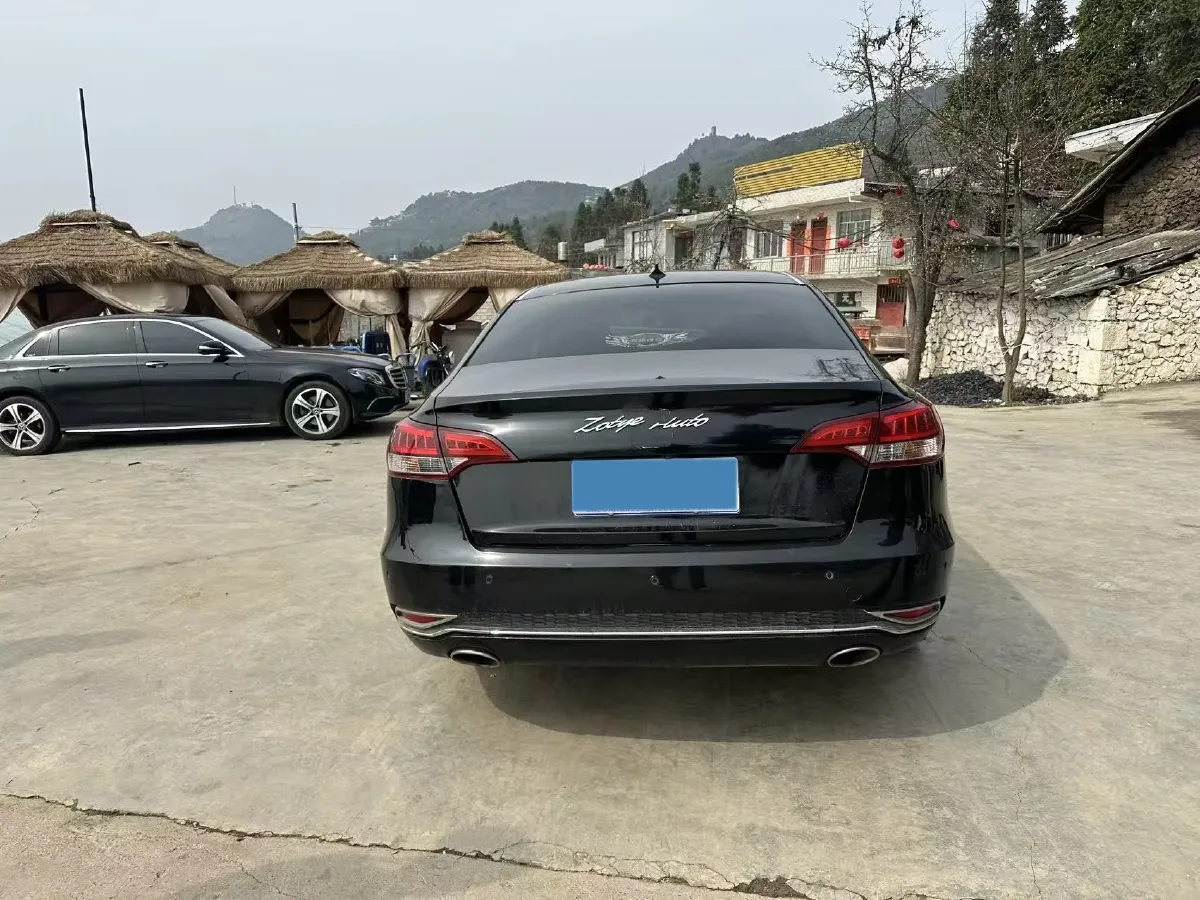 2018 Zotye Z700 1.8T 177HP L4 6DCT,autocango,china used car exporter,china ev exporter,chinese used car exporter,chinese used ev exporter
