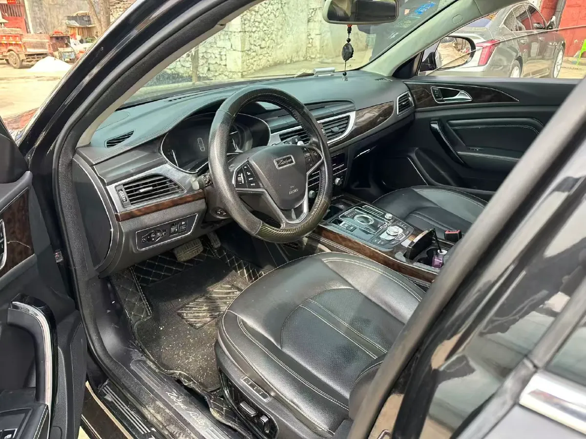 2018 Zotye Z700 1.8T 177HP L4 6DCT,autocango,china used car exporter,china ev exporter,chinese used car exporter,chinese used ev exporter