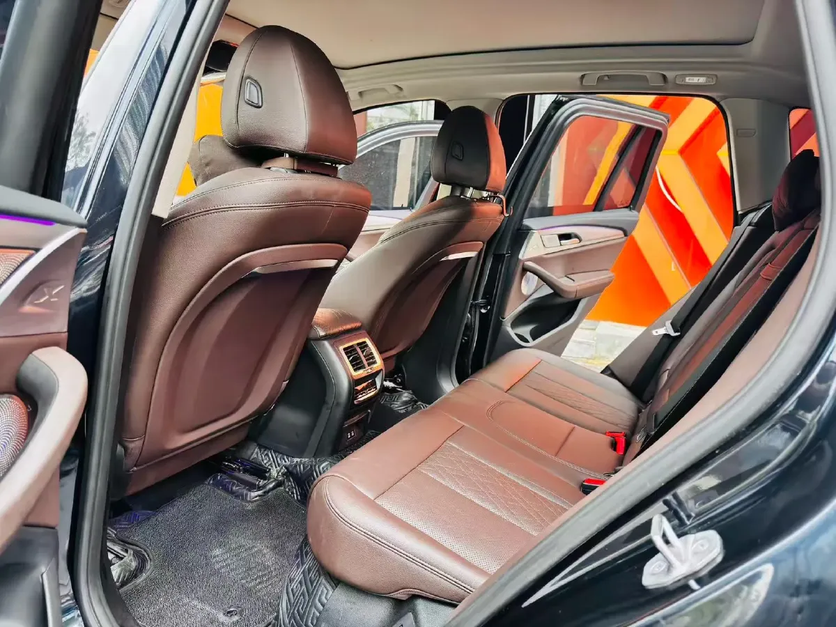 2024 BMW iX3 BEV 80KWH,autocango,china used car exporter,china ev exporter,chinese used car exporter,chinese used ev exporter