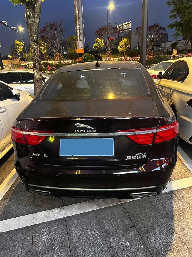 2018 Jaguar XF 2.0T 250HP L4 8AT,autocango,china used car exporter,china ev exporter,chinese used car exporter,chinese used ev exporter