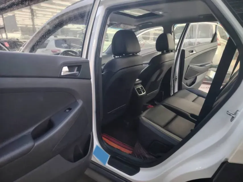 2018 Hyundai Tucson 1.6T 177HP L4 7DCT,autocango,china used car exporter,china ev exporter,chinese used car exporter,chinese used ev exporter