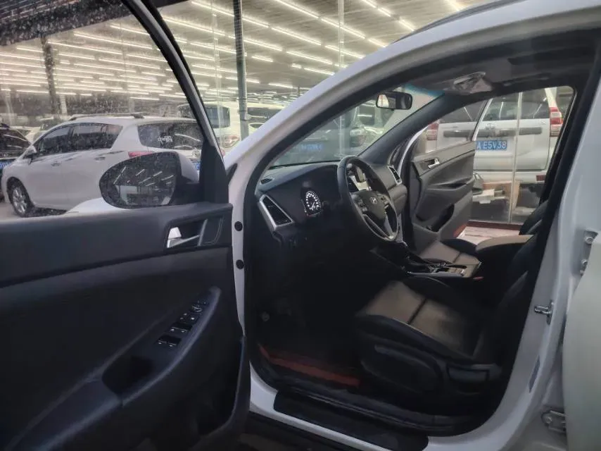 2018 Hyundai Tucson 1.6T 177HP L4 7DCT,autocango,china used car exporter,china ev exporter,chinese used car exporter,chinese used ev exporter