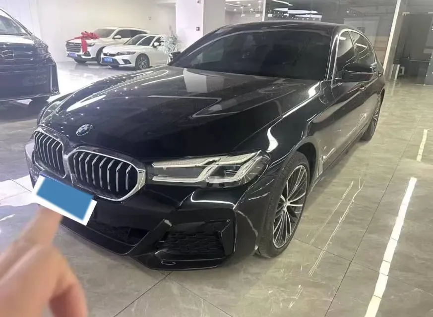 2023 BMW 5 Series 2.0T 245HP L4 8AT,autocango,china used car exporter,china ev exporter,chinese used car exporter,chinese used ev exporter