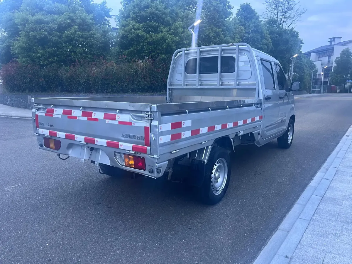 2019 WuLing RongGuang New Truck 1.5L 107HP L4 5MT,autocango,china used car exporter,china ev exporter,chinese used car exporter,chinese used ev exporter