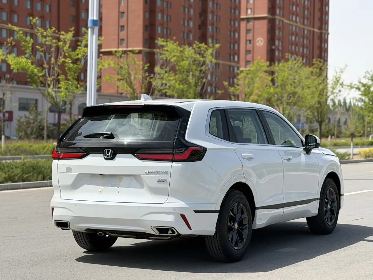 2025 Honda Breeze 1.5T 193HP L4 CVT,autocango,china used car exporter,china ev exporter,chinese used car exporter,chinese used ev exporter