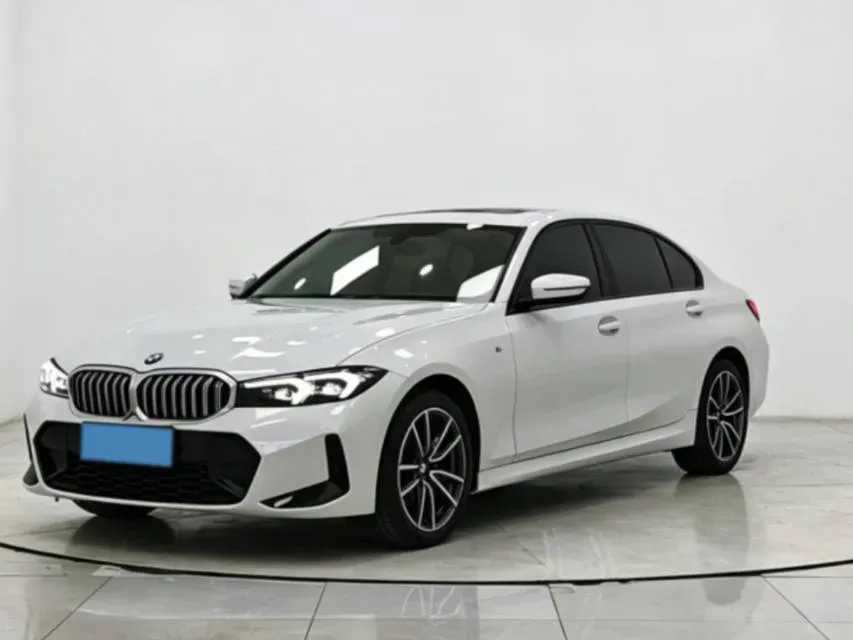 2023 BMW 3 Series 2.0T 156HP L4 8AT,autocango,china used car exporter,china ev exporter,chinese used car exporter,chinese used ev exporter