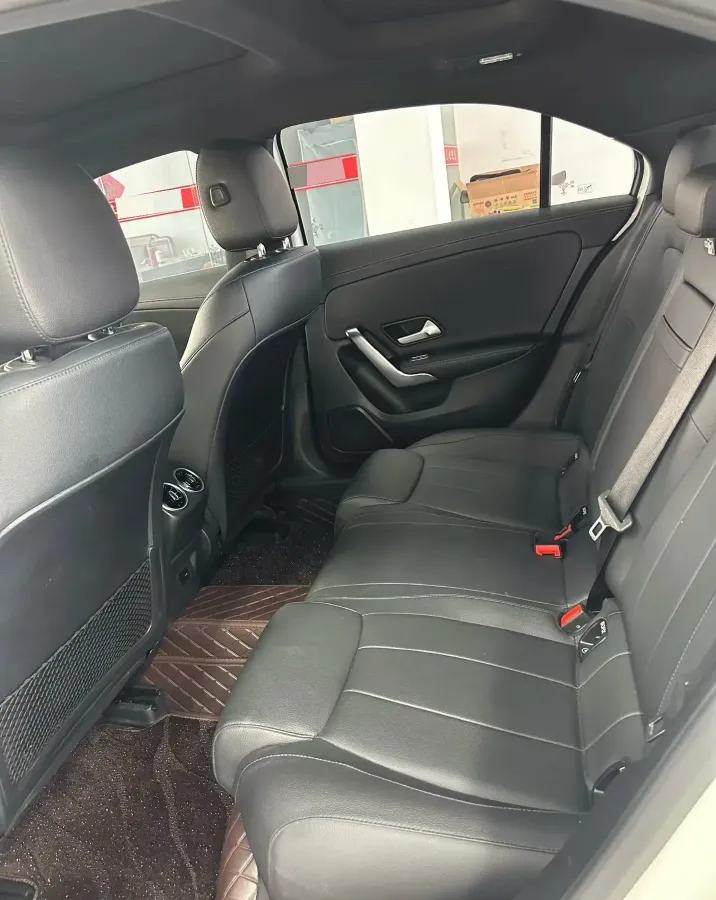 2023 Mercedes-Benz A Class 1.3T 163HP L4 7DCT,autocango,china used car exporter,china ev exporter,chinese used car exporter,chinese used ev exporter