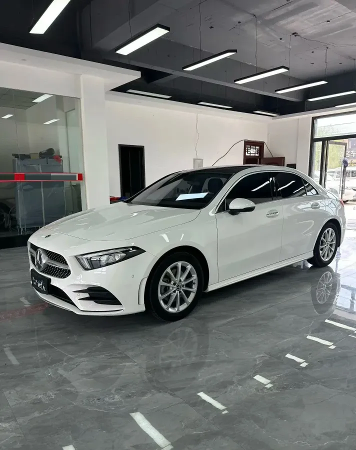 2023 Mercedes-Benz A Class 1.3T 163HP L4 7DCT,autocango,china used car exporter,china ev exporter,chinese used car exporter,chinese used ev exporter