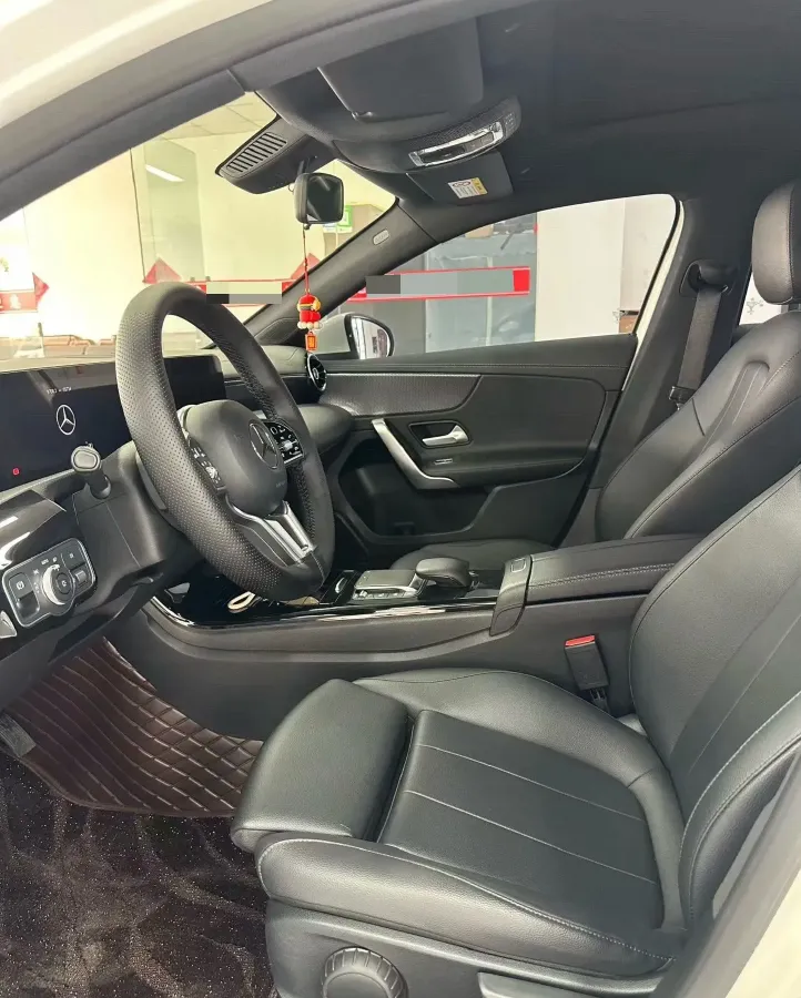 2023 Mercedes-Benz A Class 1.3T 163HP L4 7DCT,autocango,china used car exporter,china ev exporter,chinese used car exporter,chinese used ev exporter