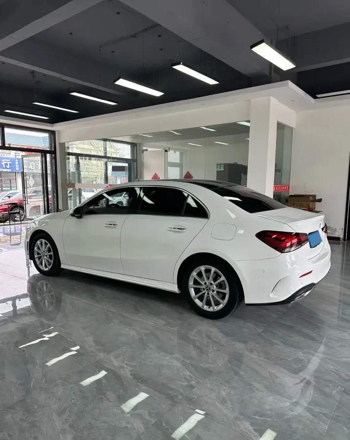 2023 Mercedes-Benz A Class 1.3T 163HP L4 7DCT,autocango,china used car exporter,china ev exporter,chinese used car exporter,chinese used ev exporter