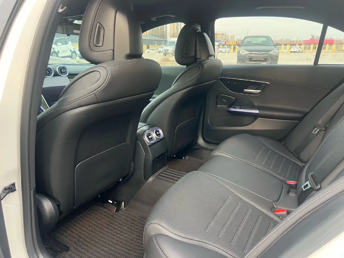 2023 Mercedes-Benz C Class 1.5T 204HP L4 9AT,autocango,china used car exporter,china ev exporter,chinese used car exporter,chinese used ev exporter