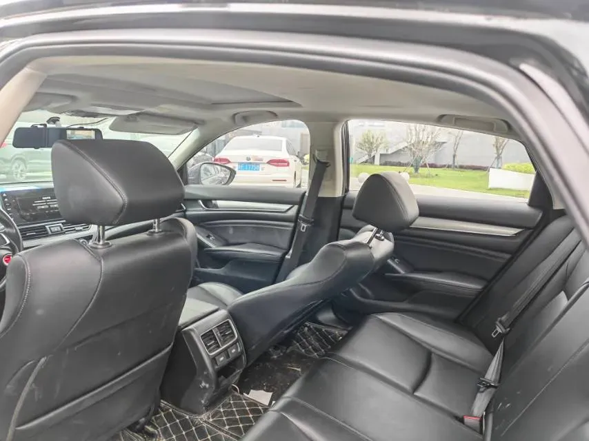 2022 Honda Accord 1.5T 194HP L4 CVT,autocango,china used car exporter,china ev exporter,chinese used car exporter,chinese used ev exporter