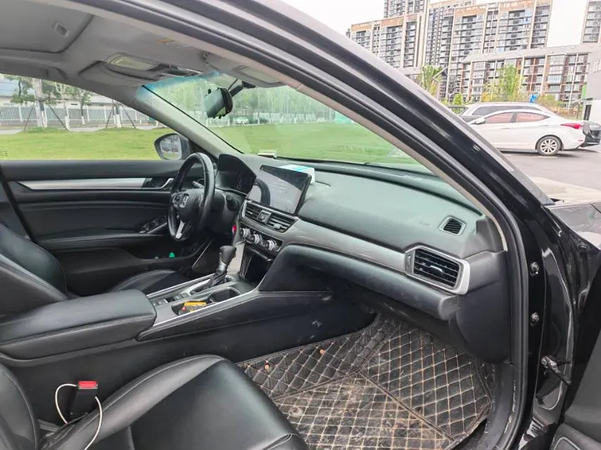 2022 Honda Accord 1.5T 194HP L4 CVT,autocango,china used car exporter,china ev exporter,chinese used car exporter,chinese used ev exporter