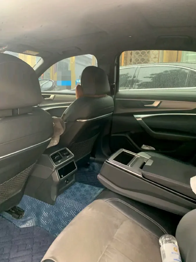 2020 Audi A6L 2.0T 224HP L4 7DCT,autocango,china used car exporter,china ev exporter,chinese used car exporter,chinese used ev exporter