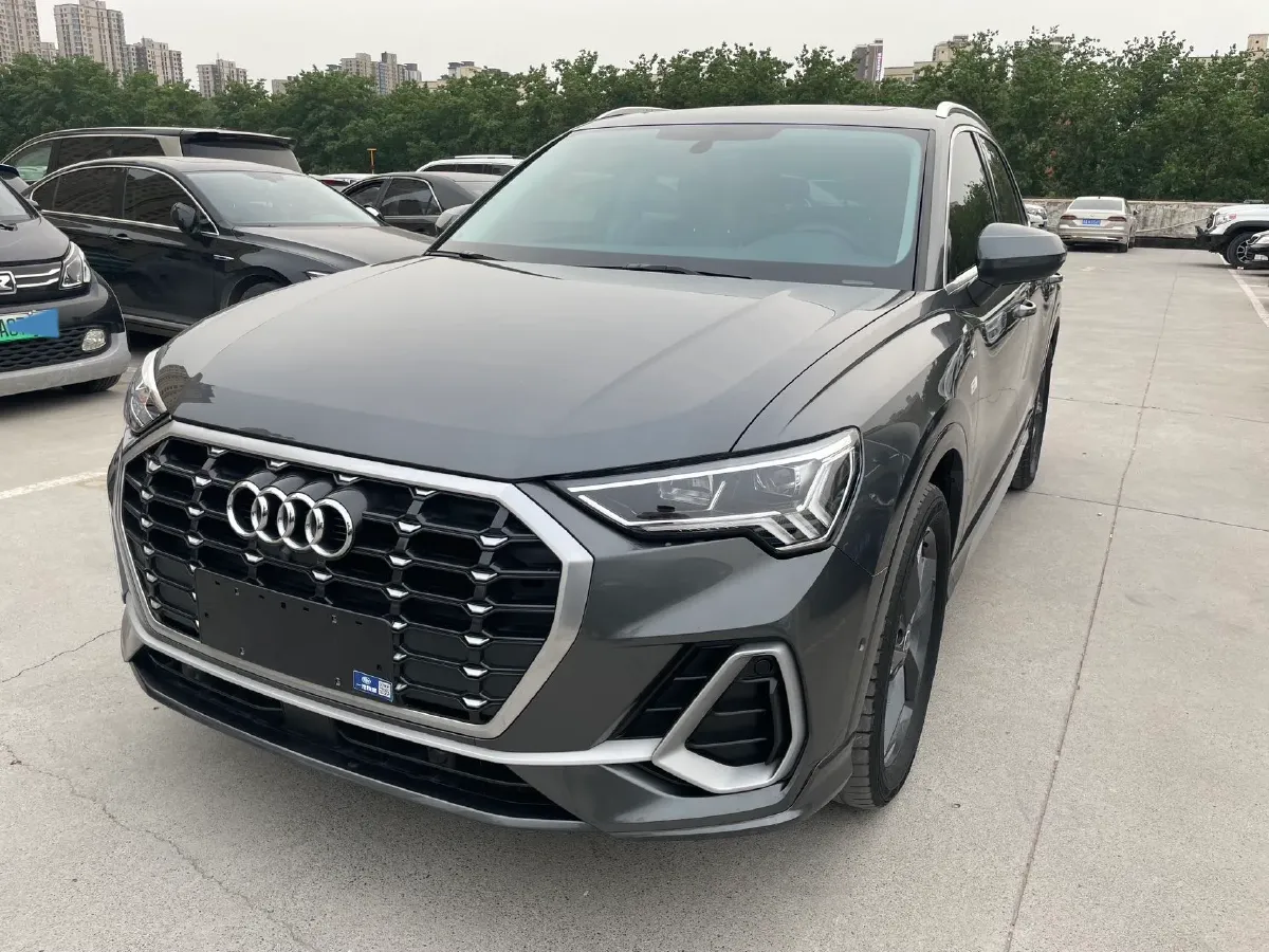 2022 Audi Q3 1.4T 150HP L4 7DCT,autocango,china used car exporter,china ev exporter,chinese used car exporter,chinese used ev exporter