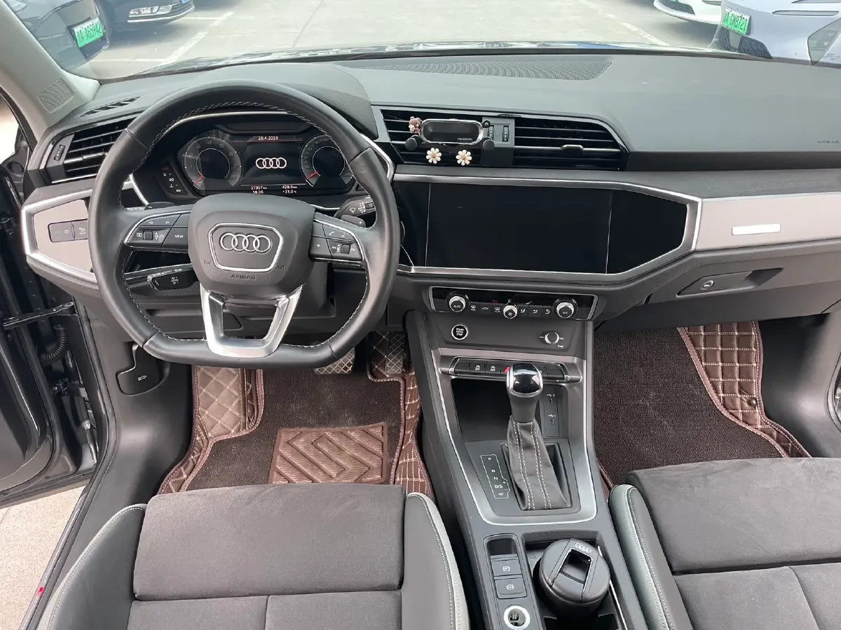 2022 Audi Q3 1.4T 150HP L4 7DCT,autocango,china used car exporter,china ev exporter,chinese used car exporter,chinese used ev exporter
