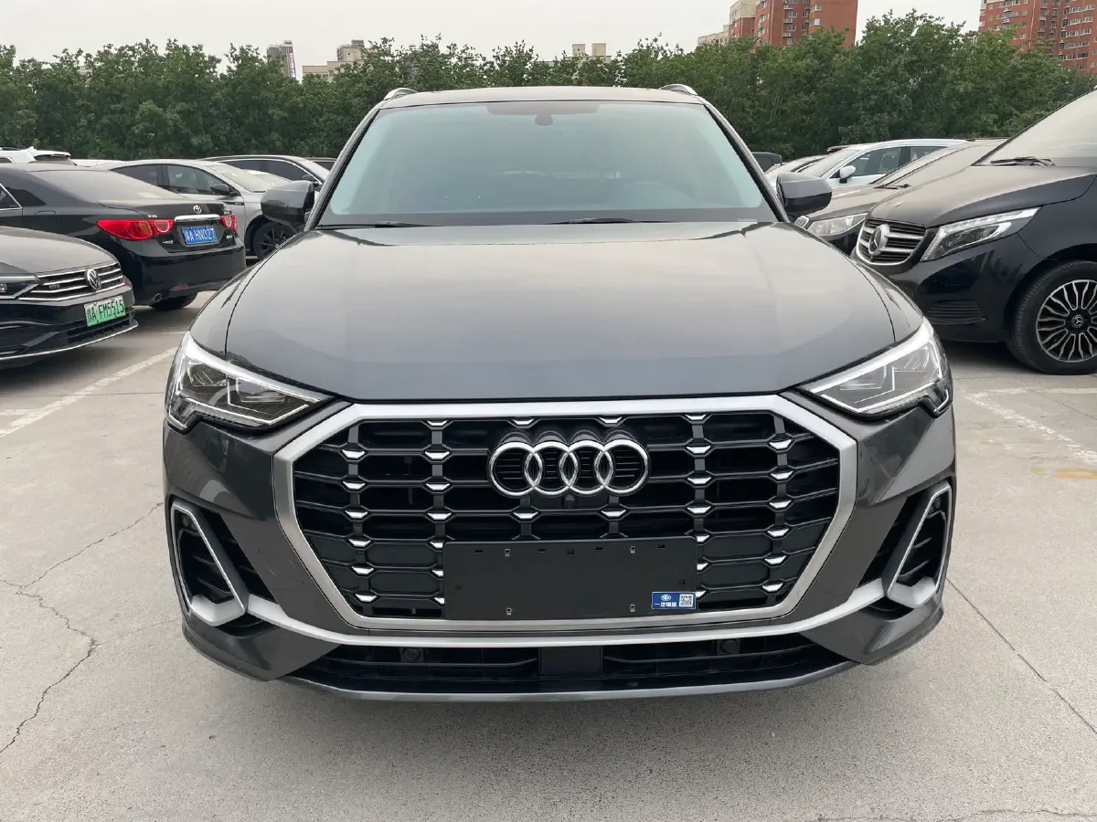 2022 Audi Q3 1.4T 150HP L4 7DCT,autocango,china used car exporter,china ev exporter,chinese used car exporter,chinese used ev exporter