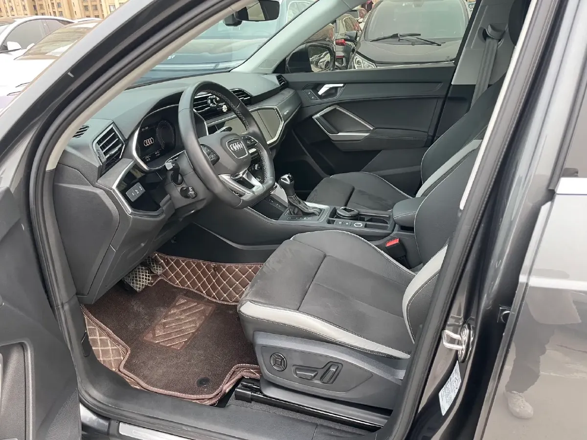 2022 Audi Q3 1.4T 150HP L4 7DCT,autocango,china used car exporter,china ev exporter,chinese used car exporter,chinese used ev exporter