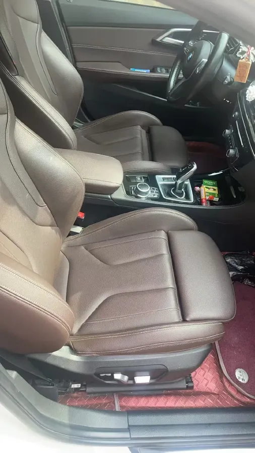 2021 BMW 1 Series 2.0T 192HP L4 7DCT,autocango,china used car exporter,china ev exporter,chinese used car exporter,chinese used ev exporter