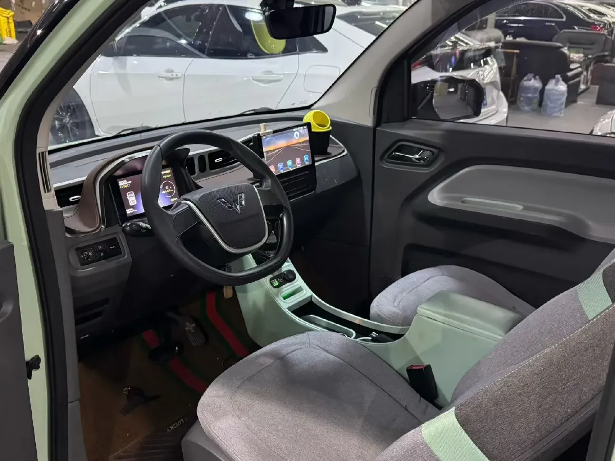 2021 WuLing HongGuang MINI EV BEV 9KWH,autocango,china used car exporter,china ev exporter,chinese used car exporter,chinese used ev exporter