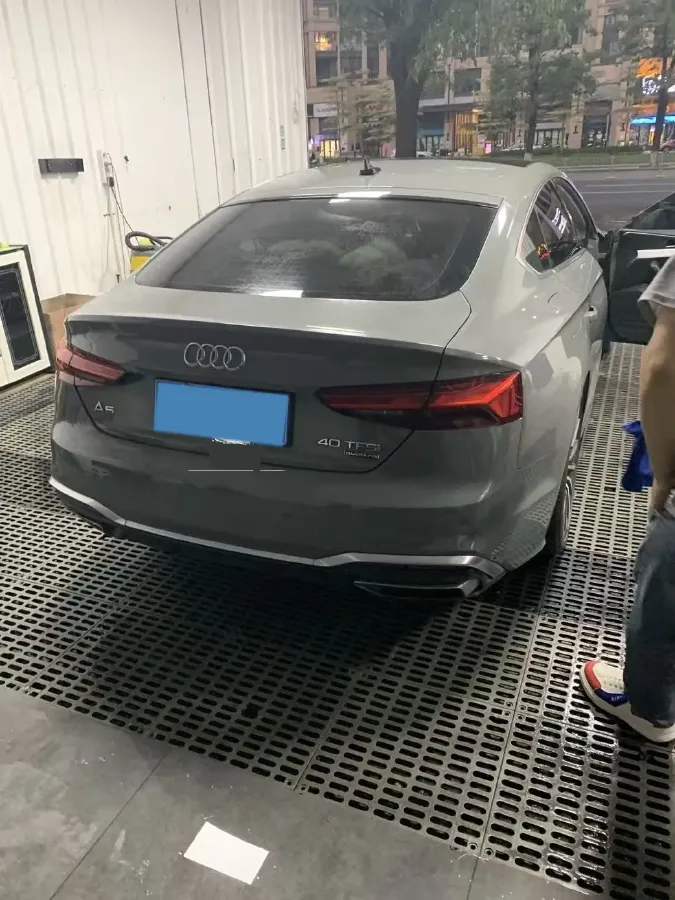 2021 Audi A5 2.0T 204HP L4 7DCT,autocango,china used car exporter,china ev exporter,chinese used car exporter,chinese used ev exporter