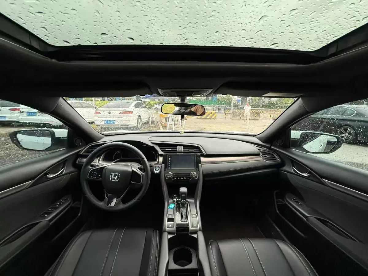 2021 Honda Civic 1.5T 177HP L4 CVT,autocango,china used car exporter,china ev exporter,chinese used car exporter,chinese used ev exporter