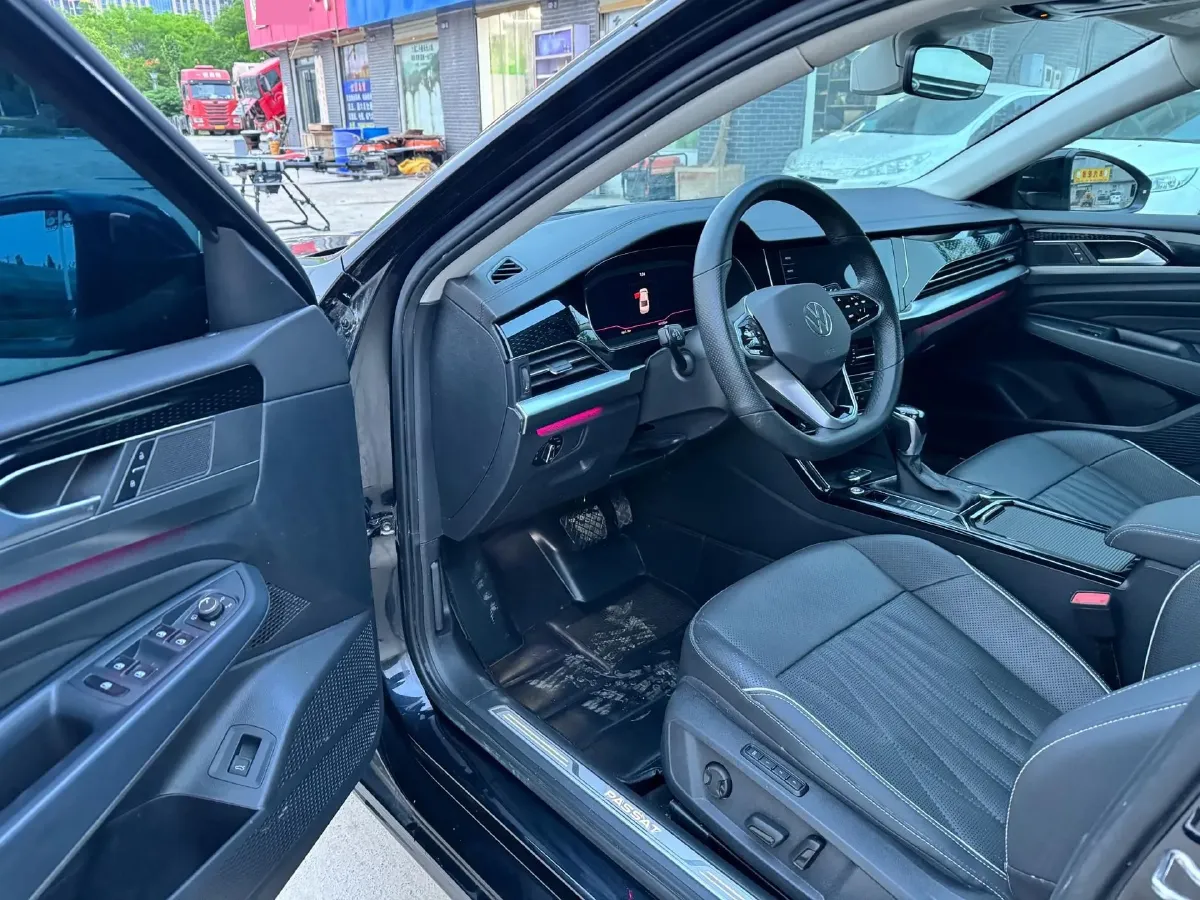 2023 Volkswagen Passat 2.0T 186HP L4 7DCT,autocango,china used car exporter,china ev exporter,chinese used car exporter,chinese used ev exporter