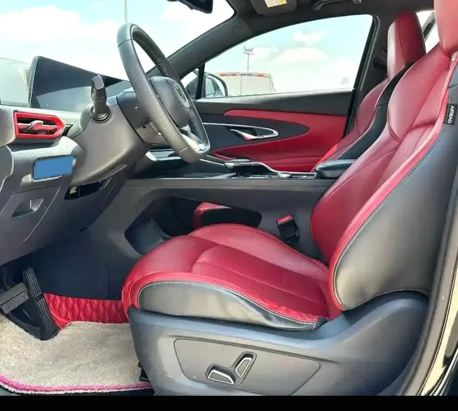 2020 ChangAn UNI-T 1.5T 180HP L4 7DCT,autocango,china used car exporter,china ev exporter,chinese used car exporter,chinese used ev exporter