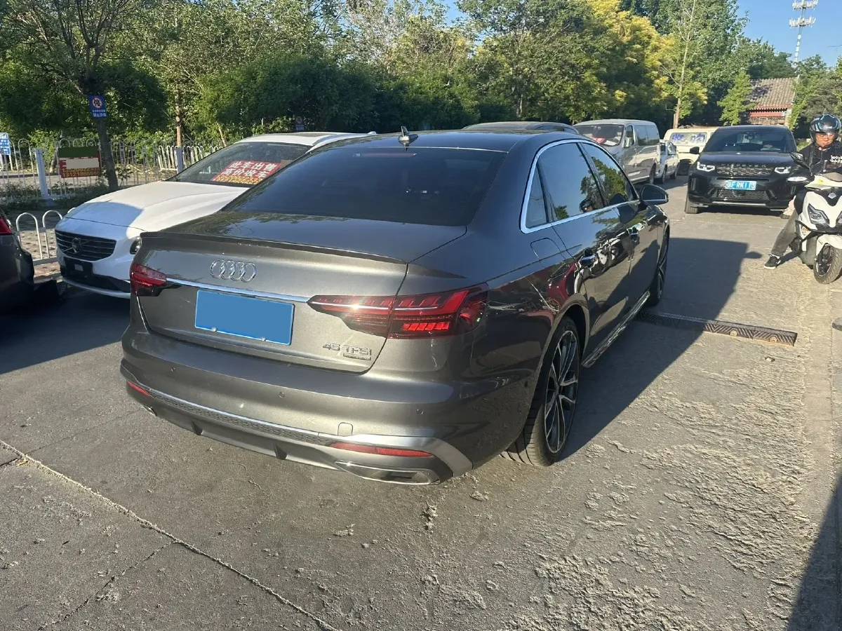 2020 Audi A4L 2.0T 252HP L4 7DCT,autocango,china used car exporter,china ev exporter,chinese used car exporter,chinese used ev exporter