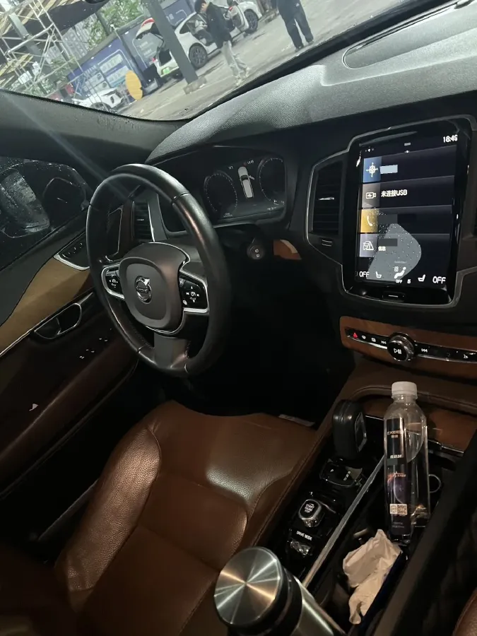 2021 Volvo XC90 2.0T 250HP L4 8AT,autocango,china used car exporter,china ev exporter,chinese used car exporter,chinese used ev exporter