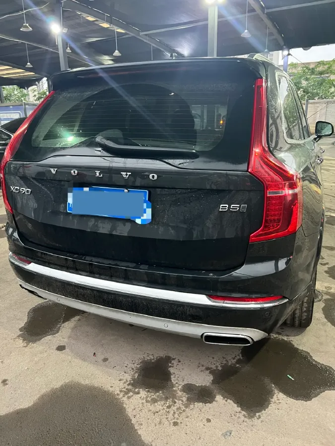 2021 Volvo XC90 2.0T 250HP L4 8AT,autocango,china used car exporter,china ev exporter,chinese used car exporter,chinese used ev exporter