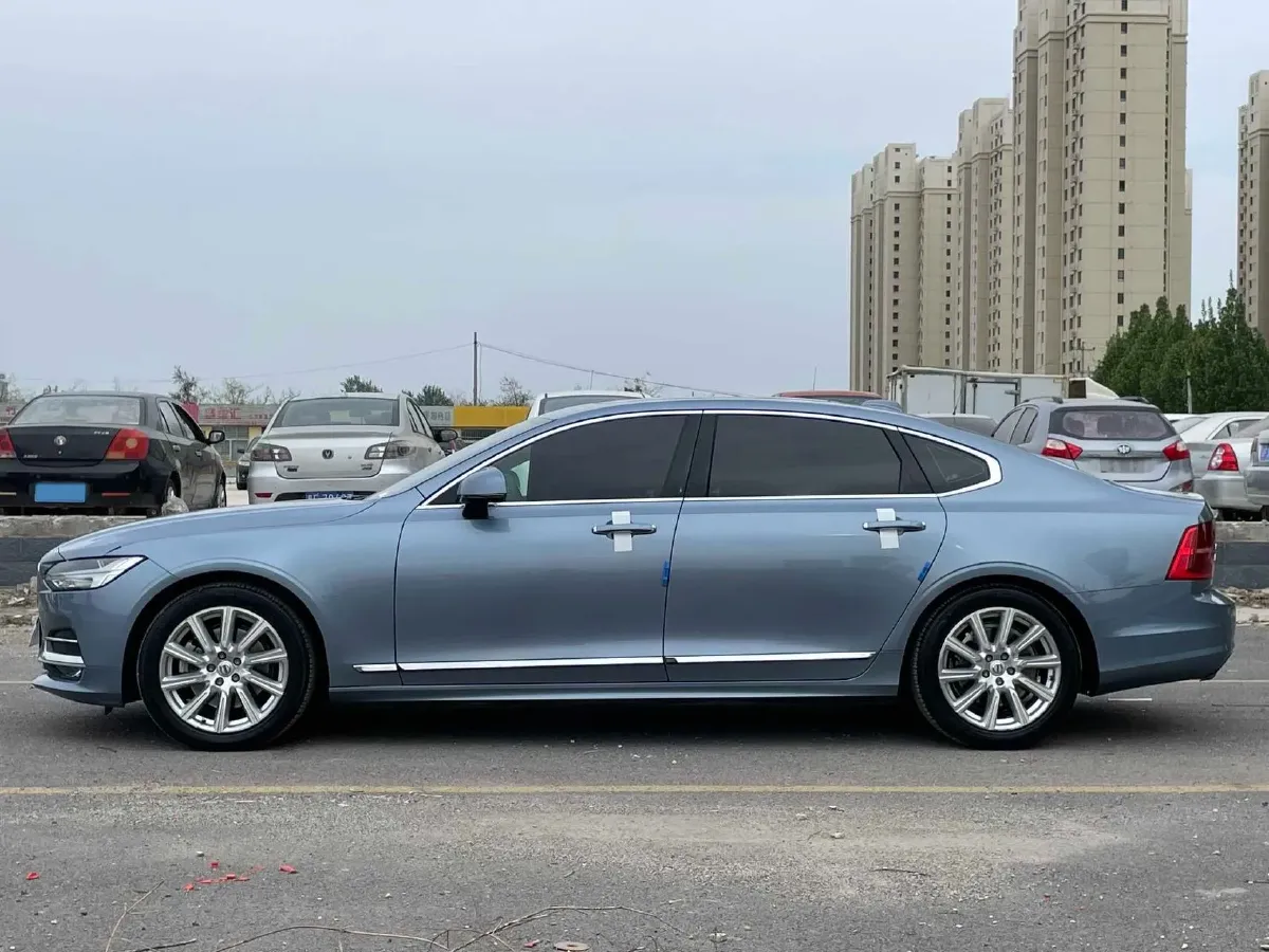 2020 Volvo S90 2.0T 254HP L4 8AT,autocango,china used car exporter,china ev exporter,chinese used car exporter,chinese used ev exporter