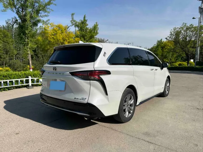 2024 Toyota Sienna 2.5L 189HP L4 E-CVT Hybrid,autocango,china used car exporter,china ev exporter,chinese used car exporter,chinese used ev exporter
