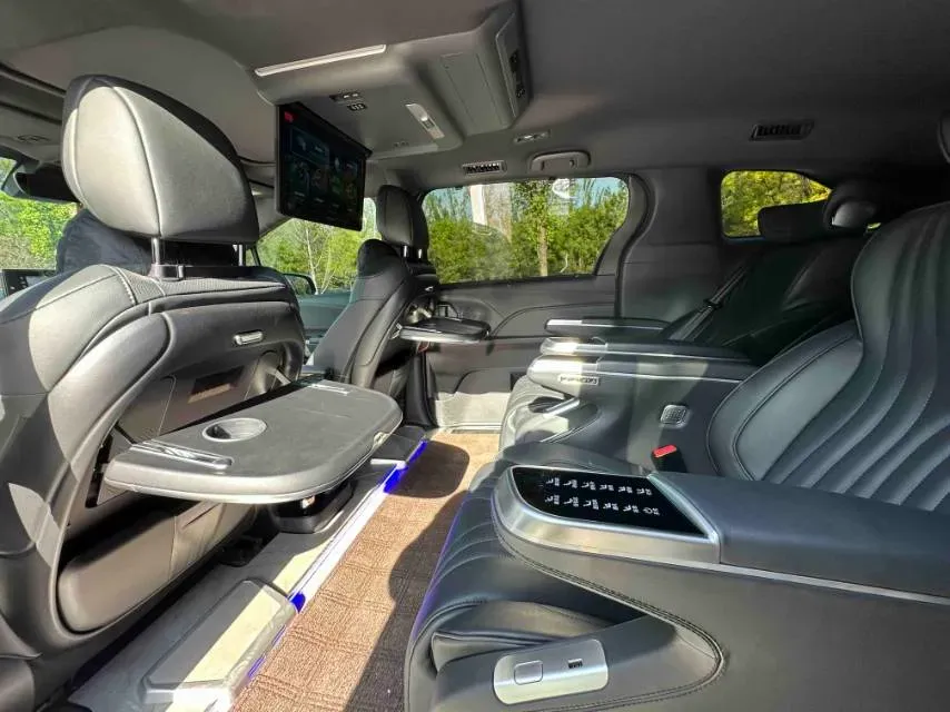 2024 Toyota Sienna 2.5L 189HP L4 E-CVT Hybrid,autocango,china used car exporter,china ev exporter,chinese used car exporter,chinese used ev exporter