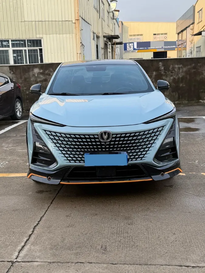 2022 ChangAn UNI-T 1.5T 188HP L4 7DCT,autocango,china used car exporter,china ev exporter,chinese used car exporter,chinese used ev exporter