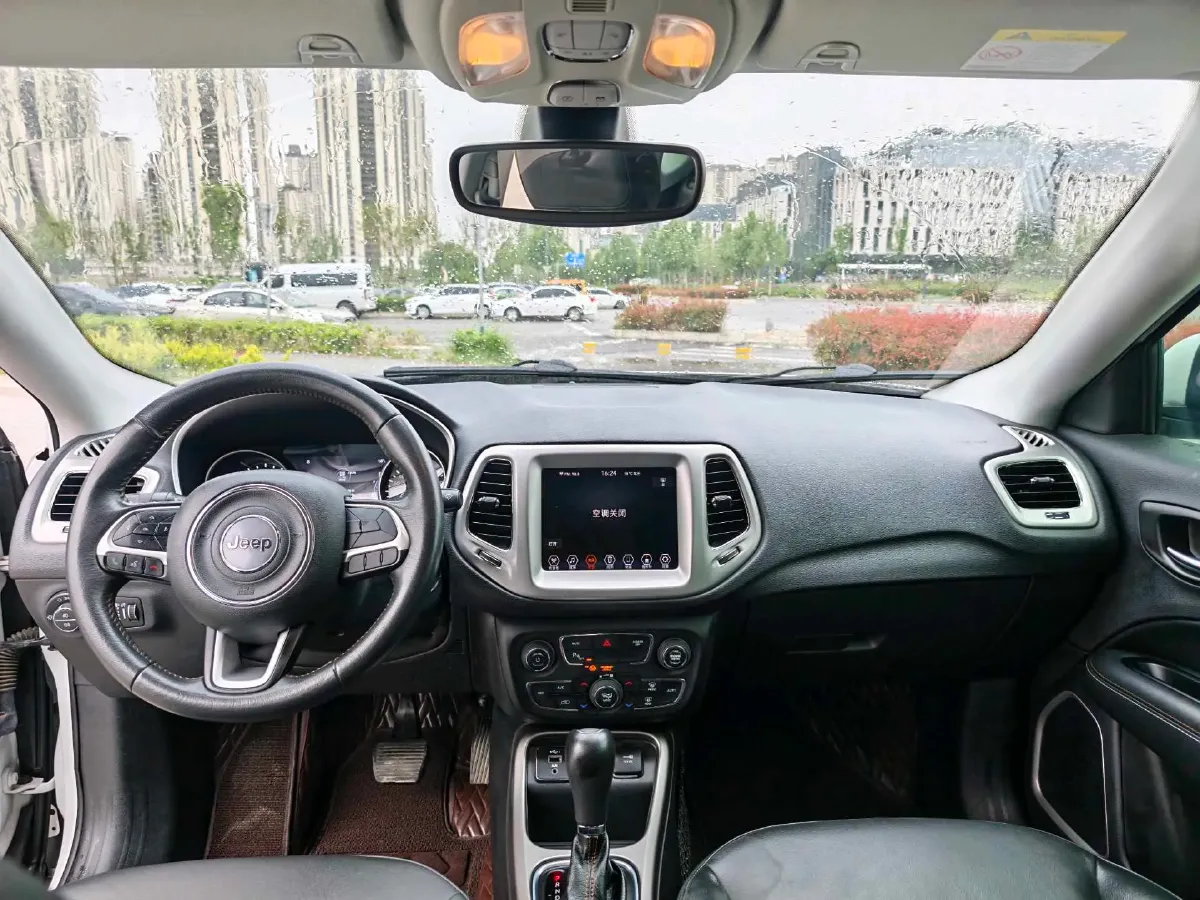2019 Jeep Compass 2.0L 148HP L4 9AT,autocango,china used car exporter,china ev exporter,chinese used car exporter,chinese used ev exporter