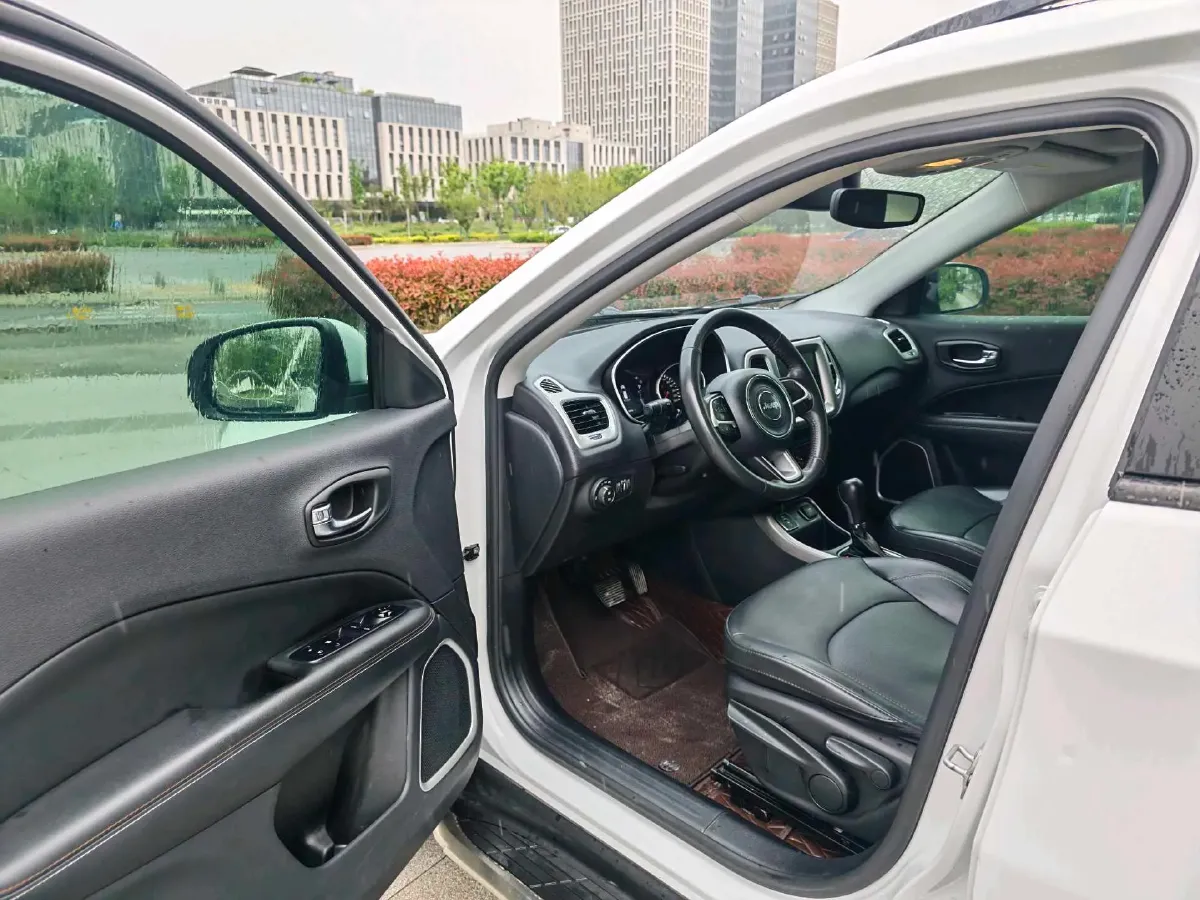 2019 Jeep Compass 2.0L 148HP L4 9AT,autocango,china used car exporter,china ev exporter,chinese used car exporter,chinese used ev exporter