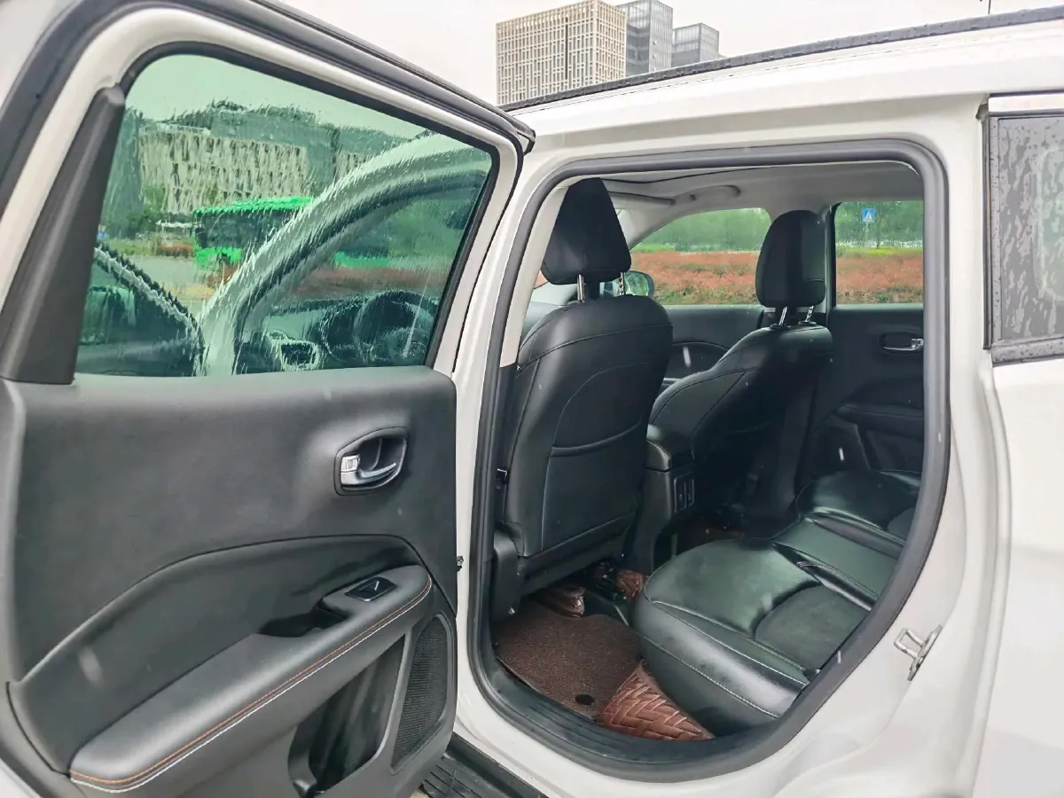 2019 Jeep Compass 2.0L 148HP L4 9AT,autocango,china used car exporter,china ev exporter,chinese used car exporter,chinese used ev exporter