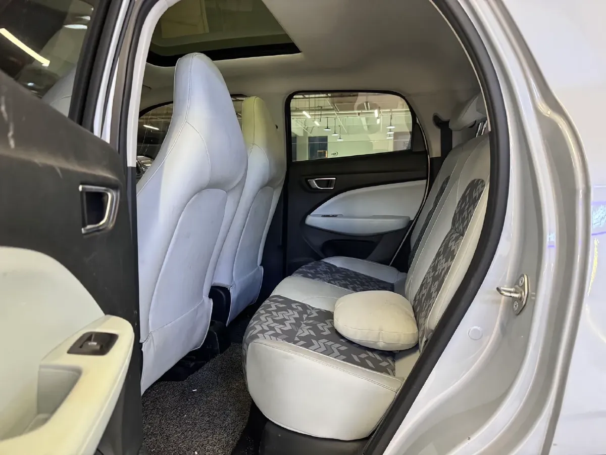 2022 Leapmotor T03 BEV 38KWH,autocango,china used car exporter,china ev exporter,chinese used car exporter,chinese used ev exporter