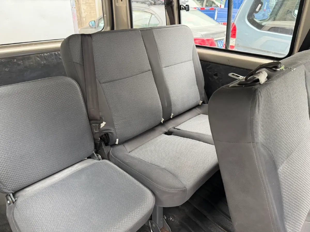 2021 WuLing RongGuang 1.5L 99HP L4 5MT,autocango,china used car exporter,china ev exporter,chinese used car exporter,chinese used ev exporter