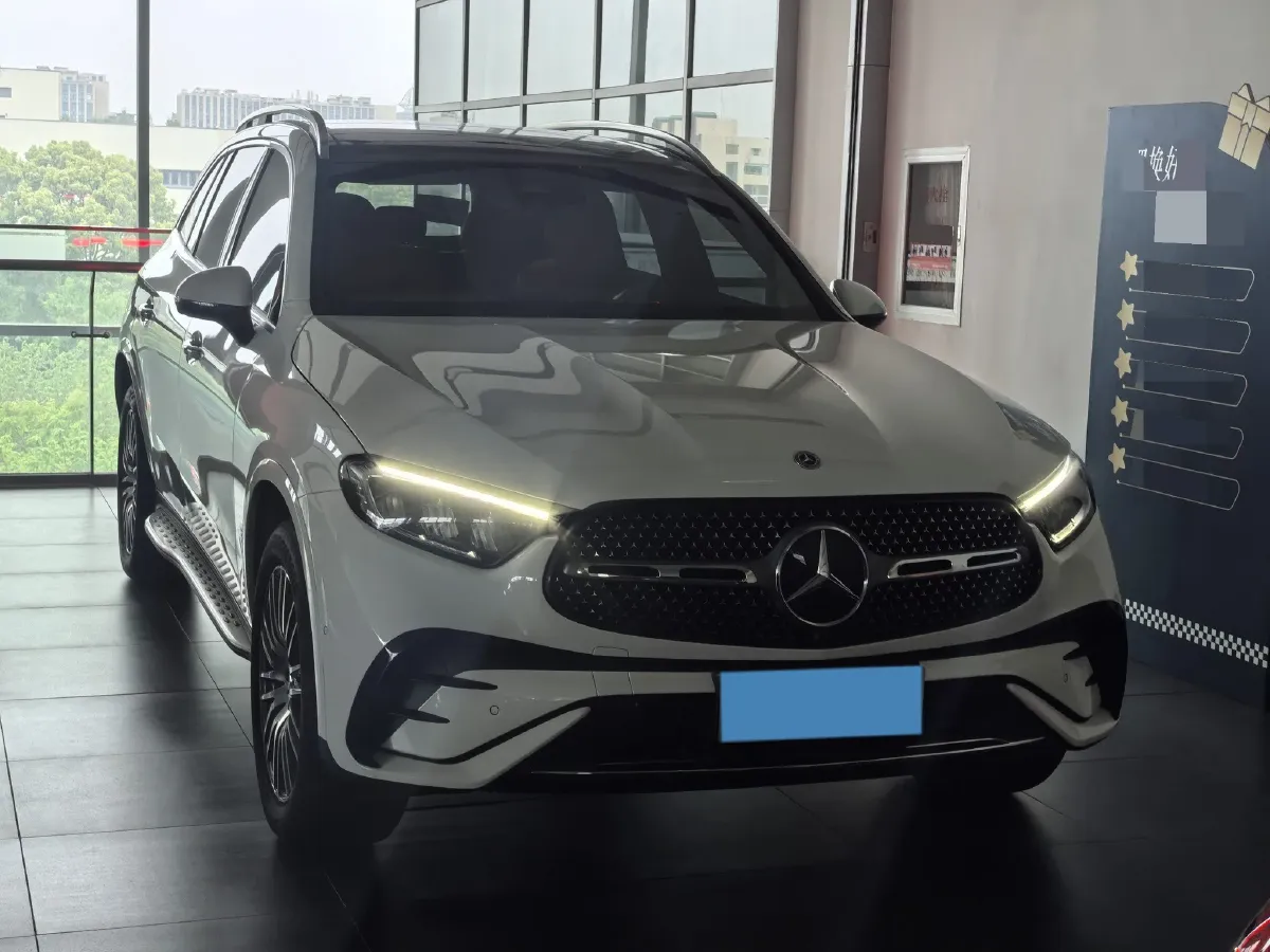 2024 Mercedes-Benz GLC Class 2.0T 258HP L4 9AT,autocango,china used car exporter,china ev exporter,chinese used car exporter,chinese used ev exporter