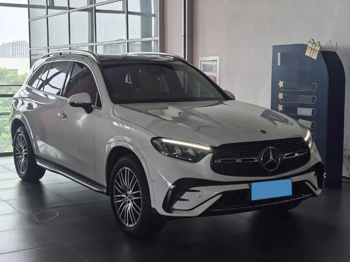 2024 Mercedes-Benz GLC Class 2.0T 258HP L4 9AT,autocango,china used car exporter,china ev exporter,chinese used car exporter,chinese used ev exporter