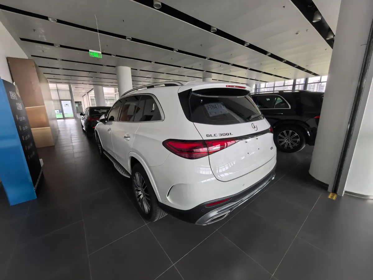 2024 Mercedes-Benz GLC Class 2.0T 258HP L4 9AT,autocango,china used car exporter,china ev exporter,chinese used car exporter,chinese used ev exporter