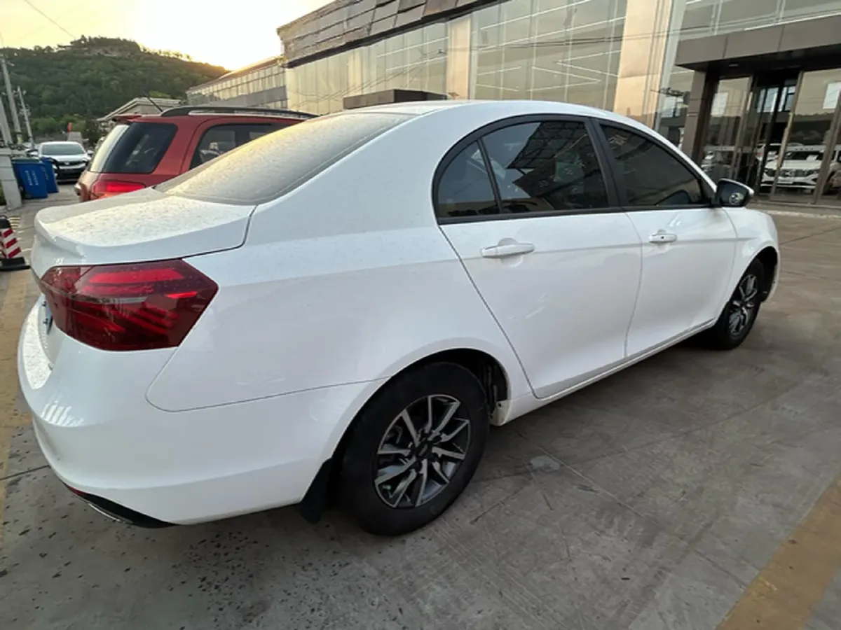 2018 Geely Emgrand 1.5L 109HP L4 5MT,autocango,china used car exporter,china ev exporter,chinese used car exporter,chinese used ev exporter
