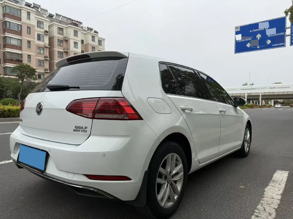 2019 Ford Focus 1.5T 184HP L3 8AT,autocango,china used car exporter,china ev exporter,chinese used car exporter,chinese used ev exporter