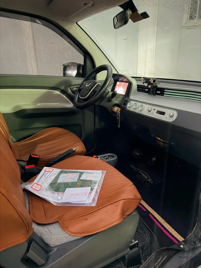 2021 WuLing HongGuang MINI EV BEV 13.9KWH,autocango,china used car exporter,china ev exporter,chinese used car exporter,chinese used ev exporter